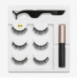 A Pair Of False Eyelashes With Magnets In Fashion (Format: 014 style)