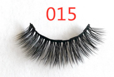 A Pair Of False Eyelashes With Magnets In Fashion (Format: 015 1 pair eyelashes)